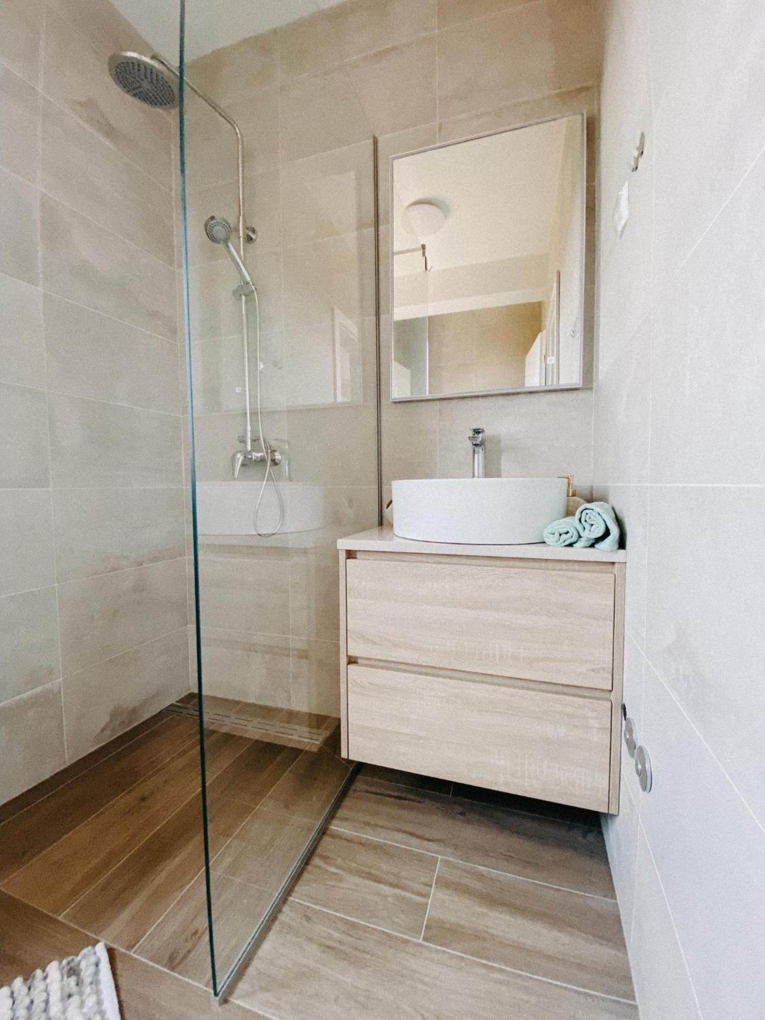 Apartmani Toma Pakoštane Esterno foto